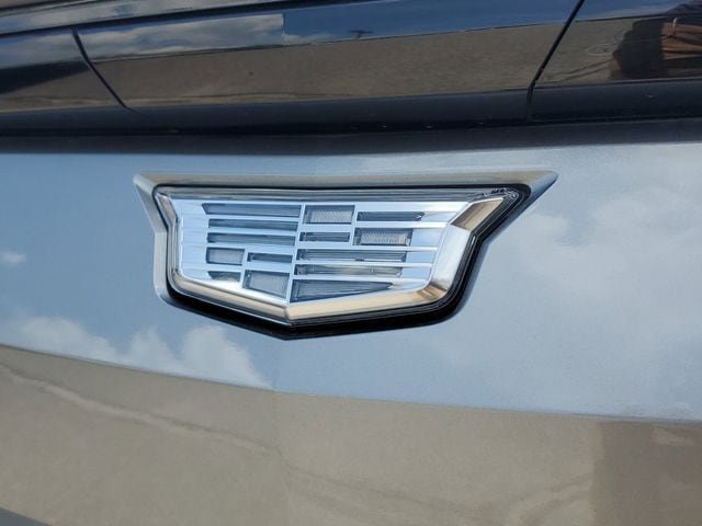 Used 2024 Cadillac Lyriq Tech AWD/4WD image 9