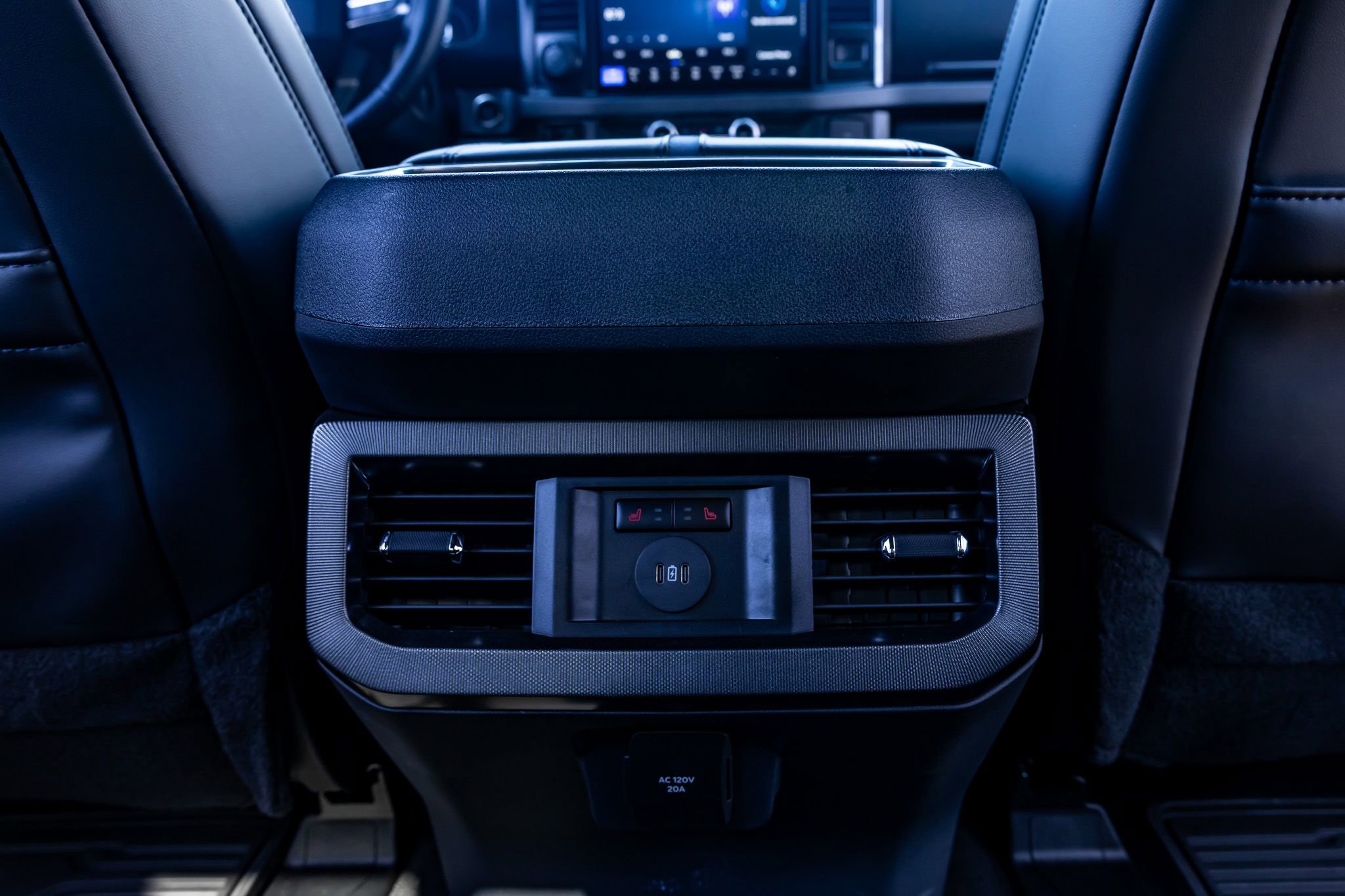 Used 2026 Ford F450 Platinum w/ FX4 Off-Road Package image 33