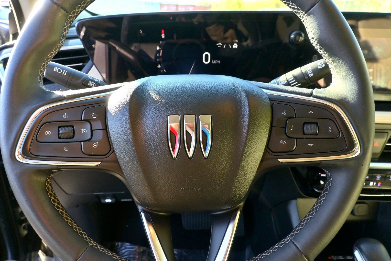 Certified 2024 Buick Encore GX Avenir w/ Avenir Technology Package image 31