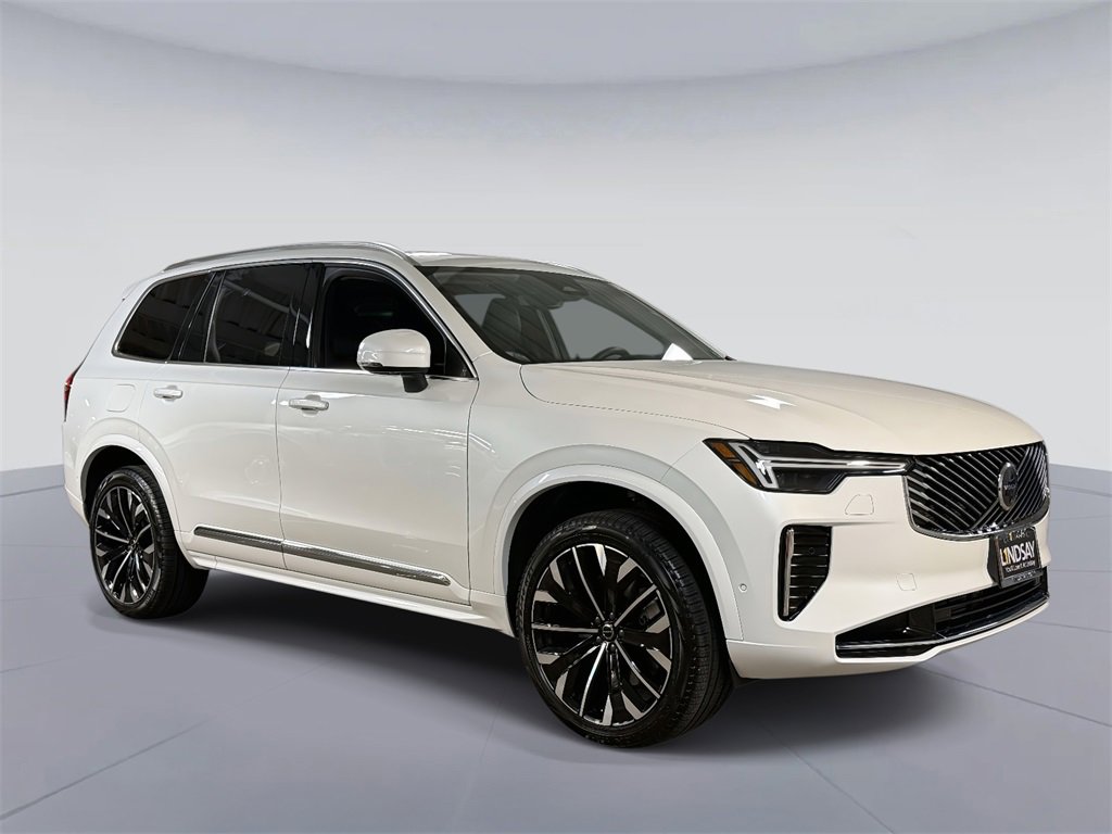 Used 2025 Volvo XC90 T8 Plus image 9