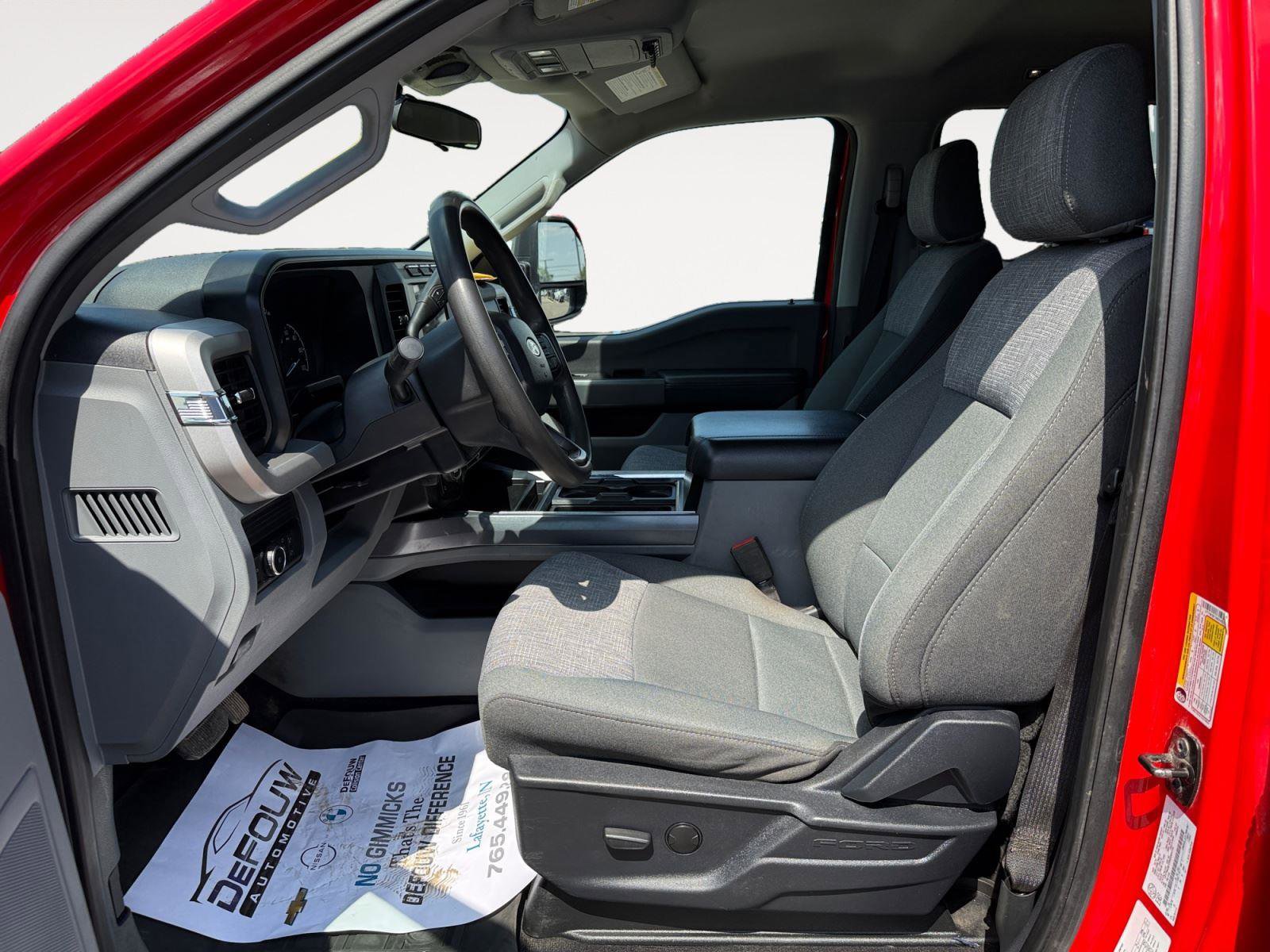 Used 2024 Ford F250 XLT AWD/4WD image 10