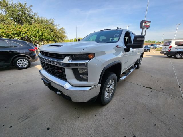 Used 2022 Chevrolet Silverado 2500 LT w/ Convenience Package AWD/4WD video 3