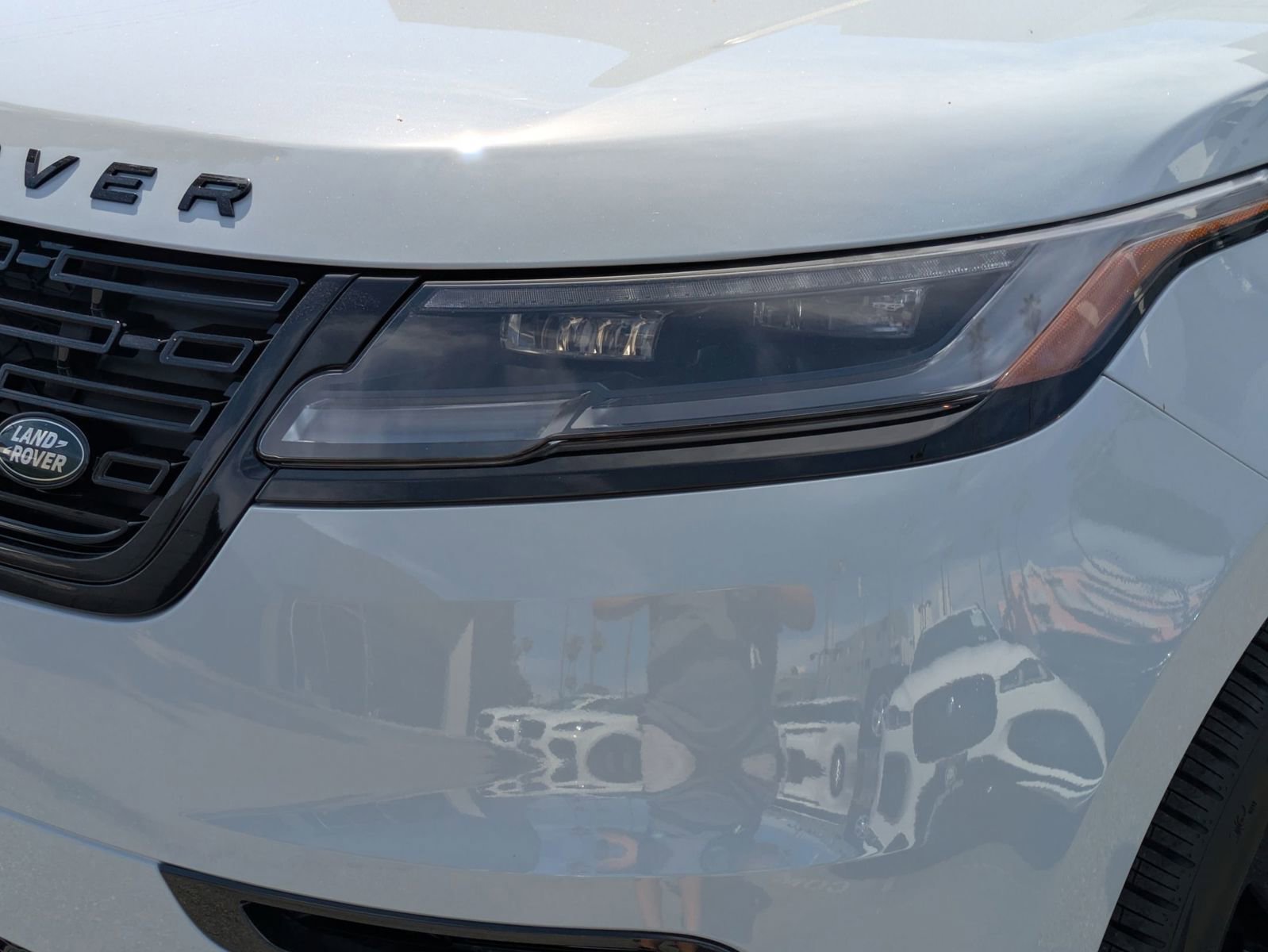 New 2026 Land Rover Range Rover Velar Dynamic SE image 11