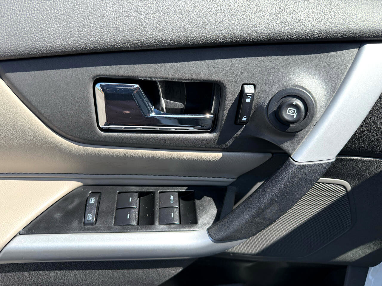 Used 2014 Ford Edge SEL w/ Equipment Group 205A image 10