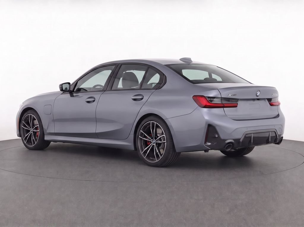 Certified 2023 BMW 330e xDrive w/ M Sport Package AWD/4WD image 5