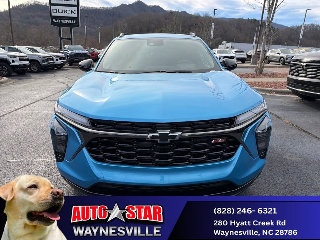 New 2025 Chevrolet Trax RS w/ Driver Confidence Package image 8