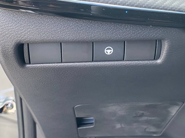 New 2026 Nissan Kicks SR w/ Cold Weather Package AWD/4WD image 26