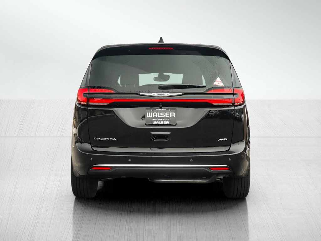 New 2026 Chrysler Pacifica Select image 5