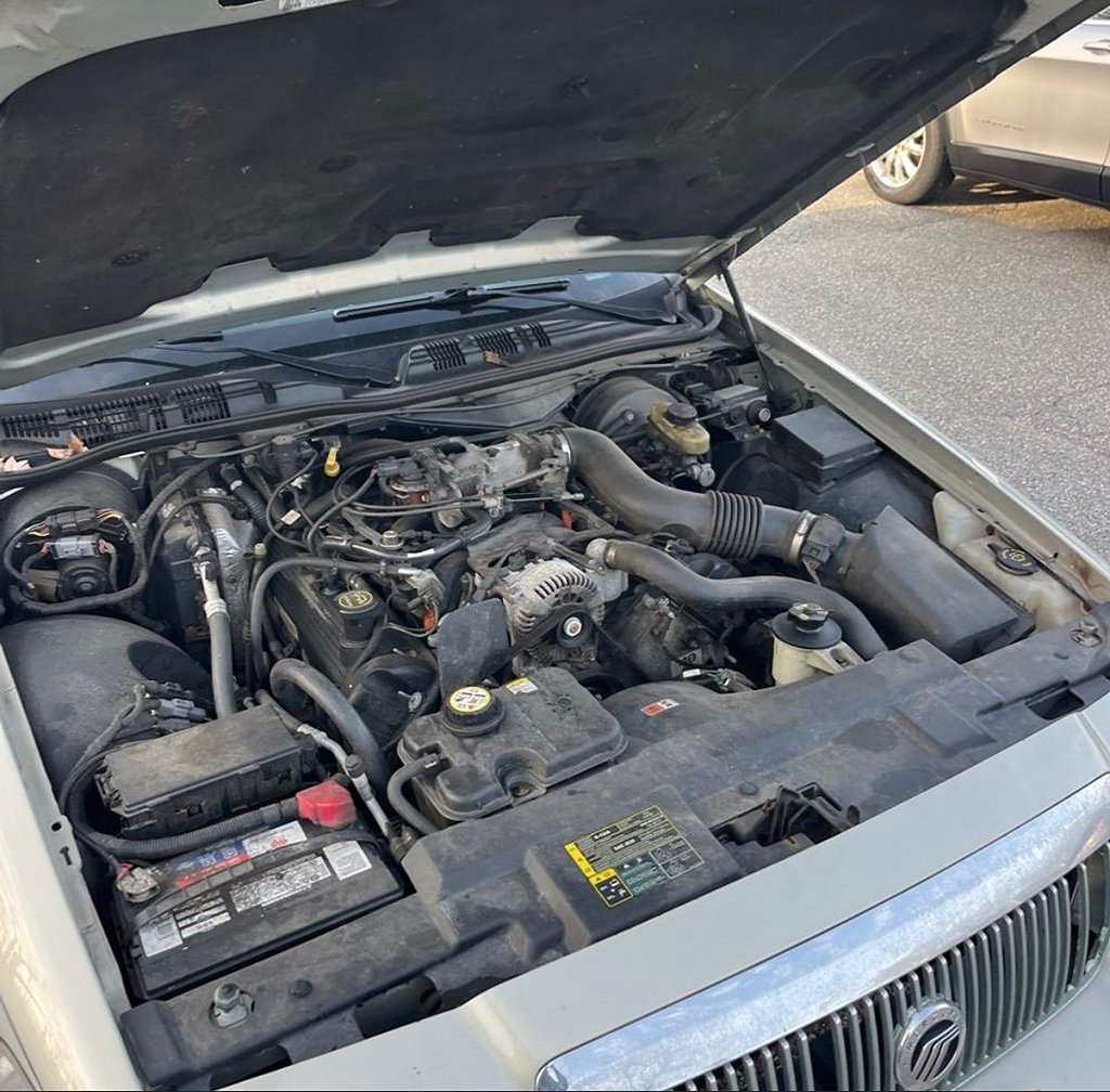 Used 2004 Mercury Grand Marquis LS RWD image 16