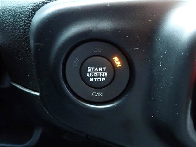 Used 2022 Jeep Wrangler Unlimited Sahara AWD/4WD image 23
