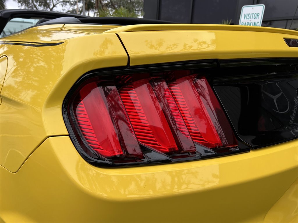 Used 2017 Ford Mustang Premium image 15