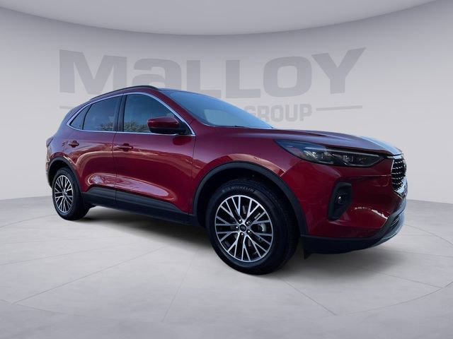 Used 2025 Ford Escape SE w/ PHEV Premium Package image 7