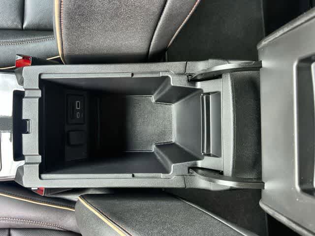 Used 2023 Chevrolet Blazer Premier w/ Enhanced Convenience Package FWD image 27