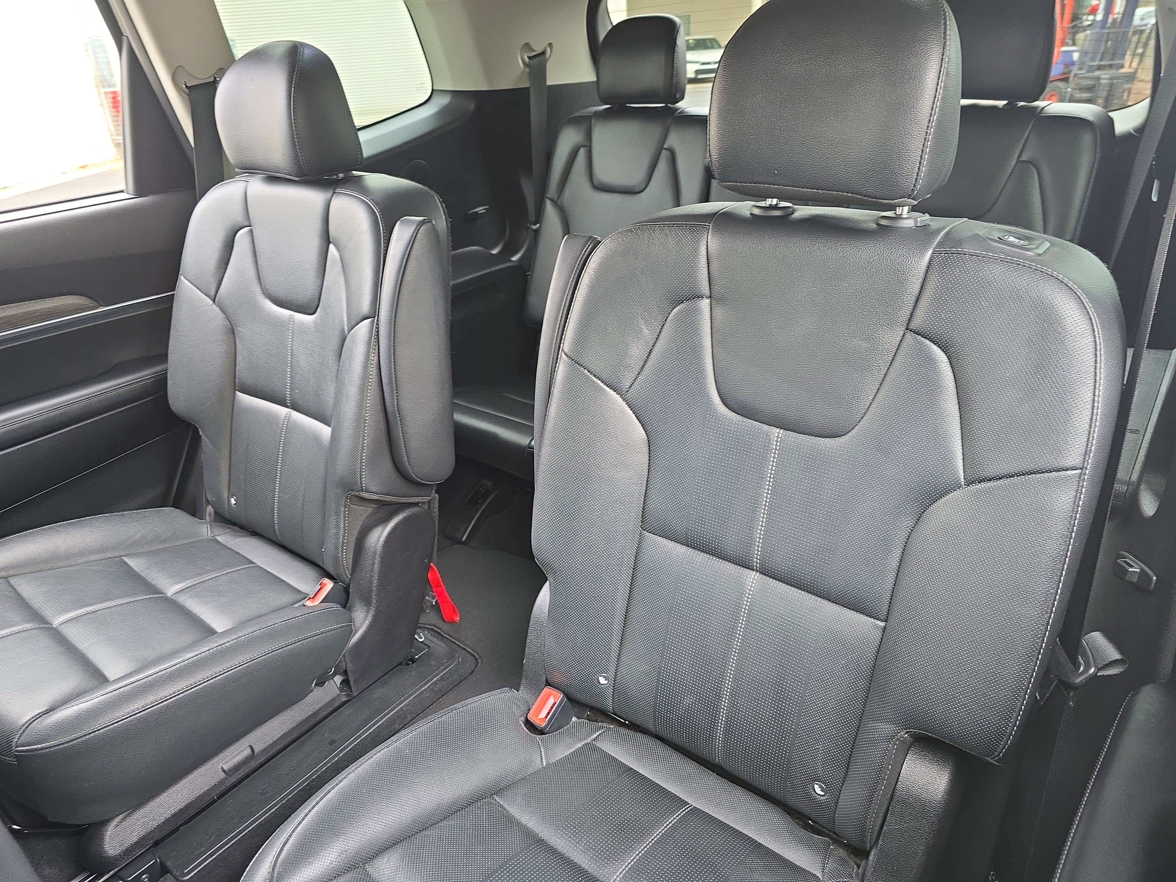 Used 2021 Kia Telluride SX w/ Nightfall Edition Package image 16