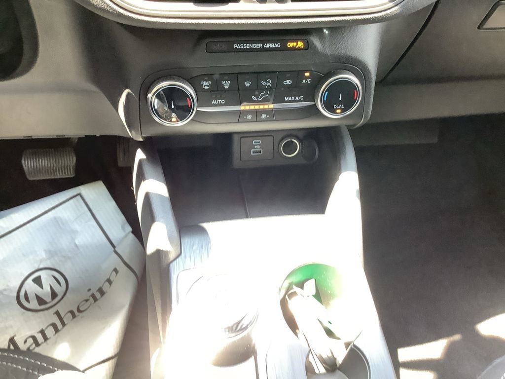 Used 2023 Ford Escape Active image 21