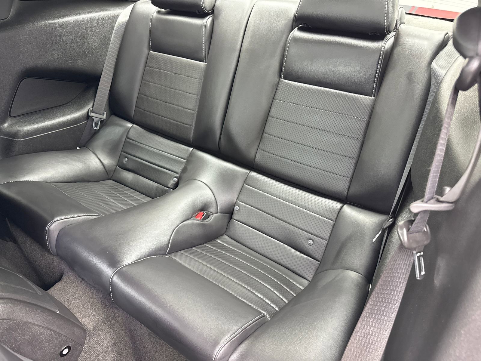 Used 2013 Ford Mustang GT Premium w/ Comfort Pkg image 38