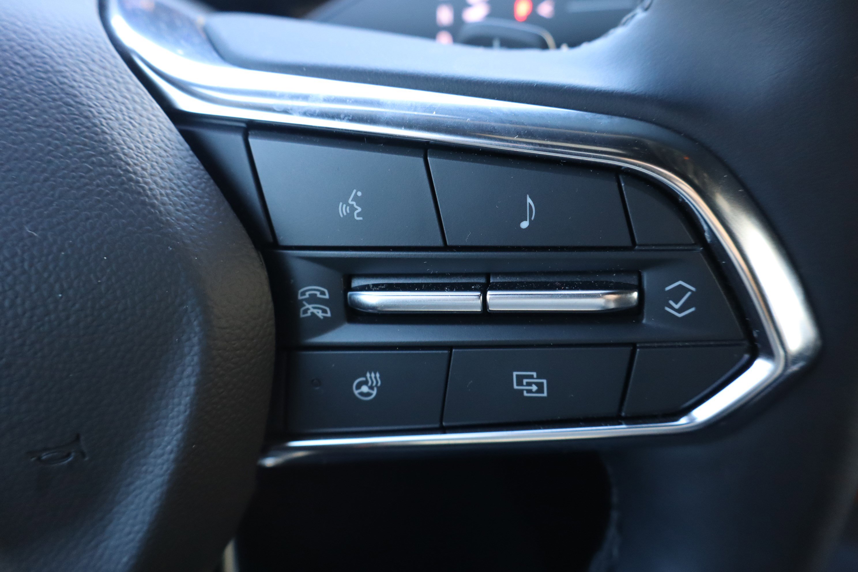 Used 2025 Chevrolet Tahoe Premier image 24