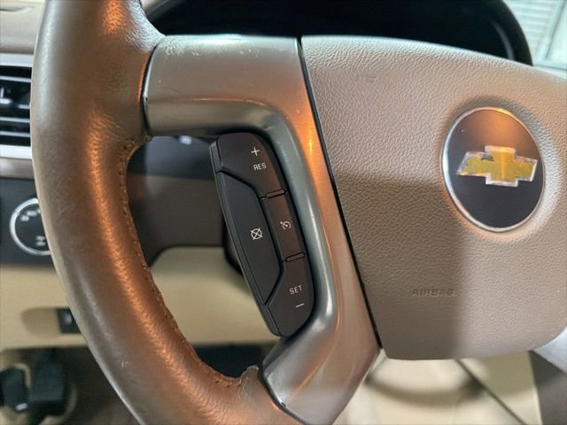 Used 2011 Chevrolet Tahoe LTZ AWD/4WD image 17