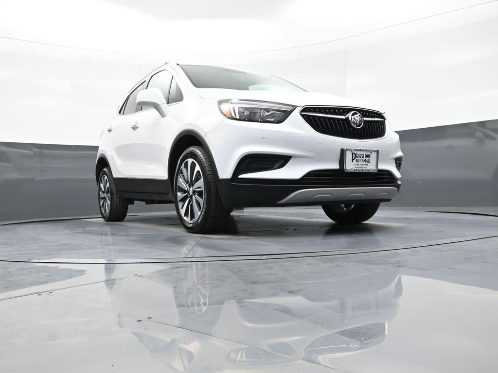 Used 2021 Buick Encore Preferred w/ Safety Package II image 27