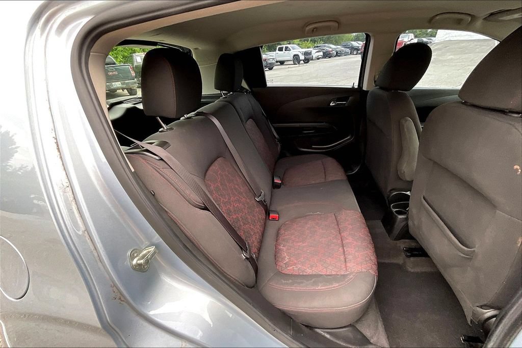Used 2018 Chevrolet Sonic LT w/ Convenience Package FWD image 23