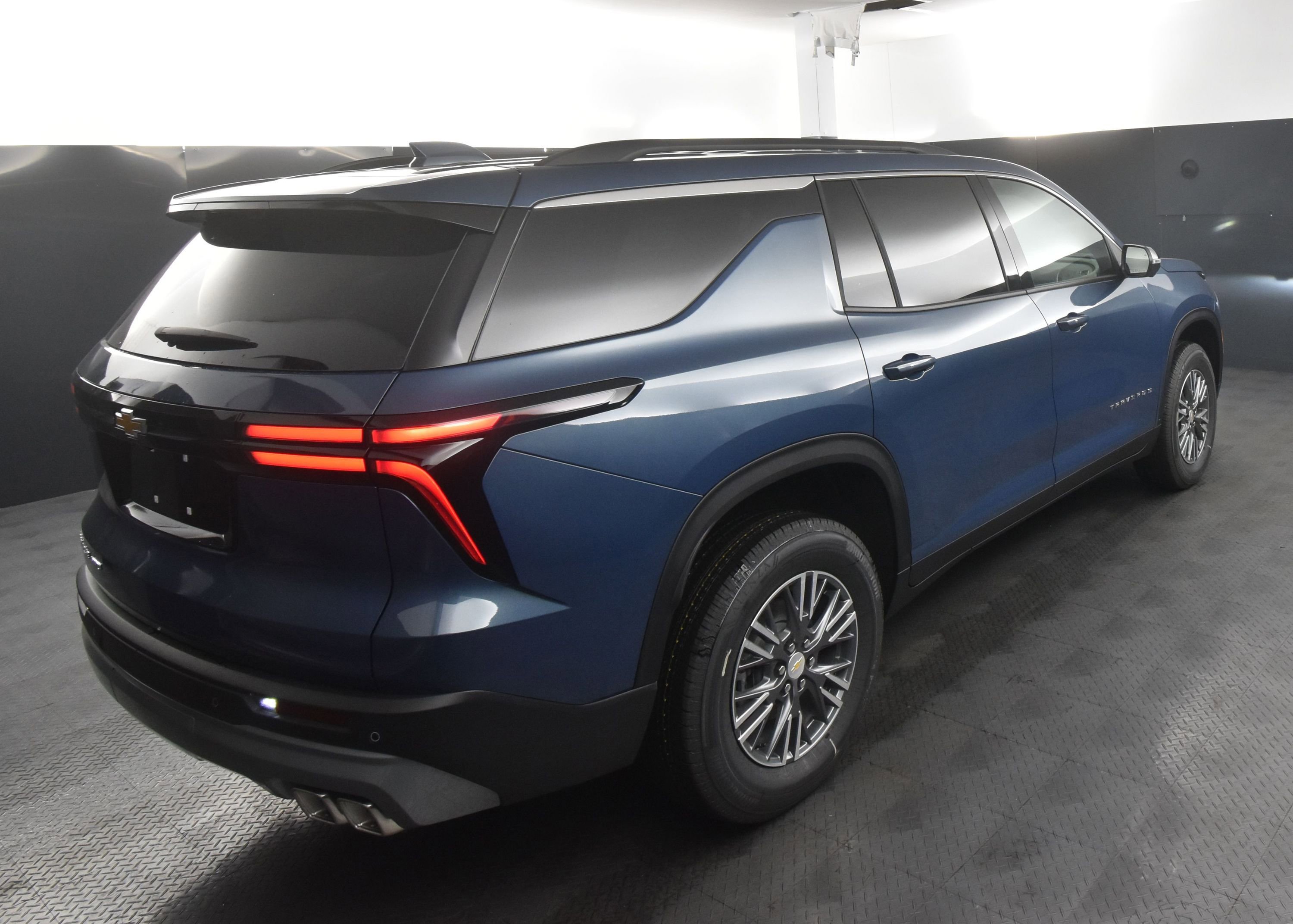 New 2026 Chevrolet Traverse LT w/ Driver Confidence Package image 5