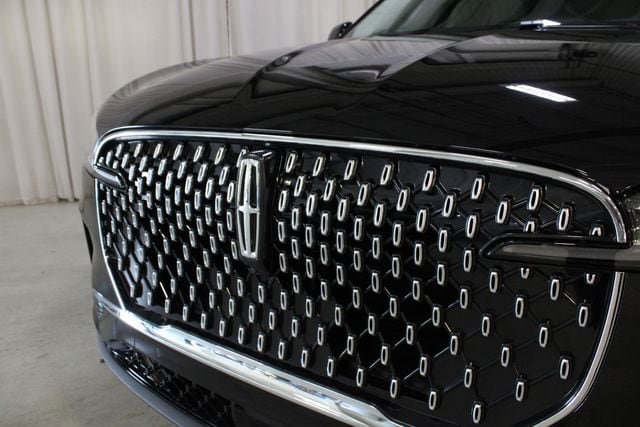 New 2026 Lincoln Aviator AWD image 33