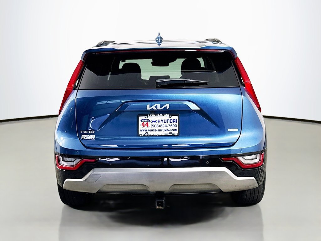 Used 2023 Kia Niro SX Touring FWD image 7