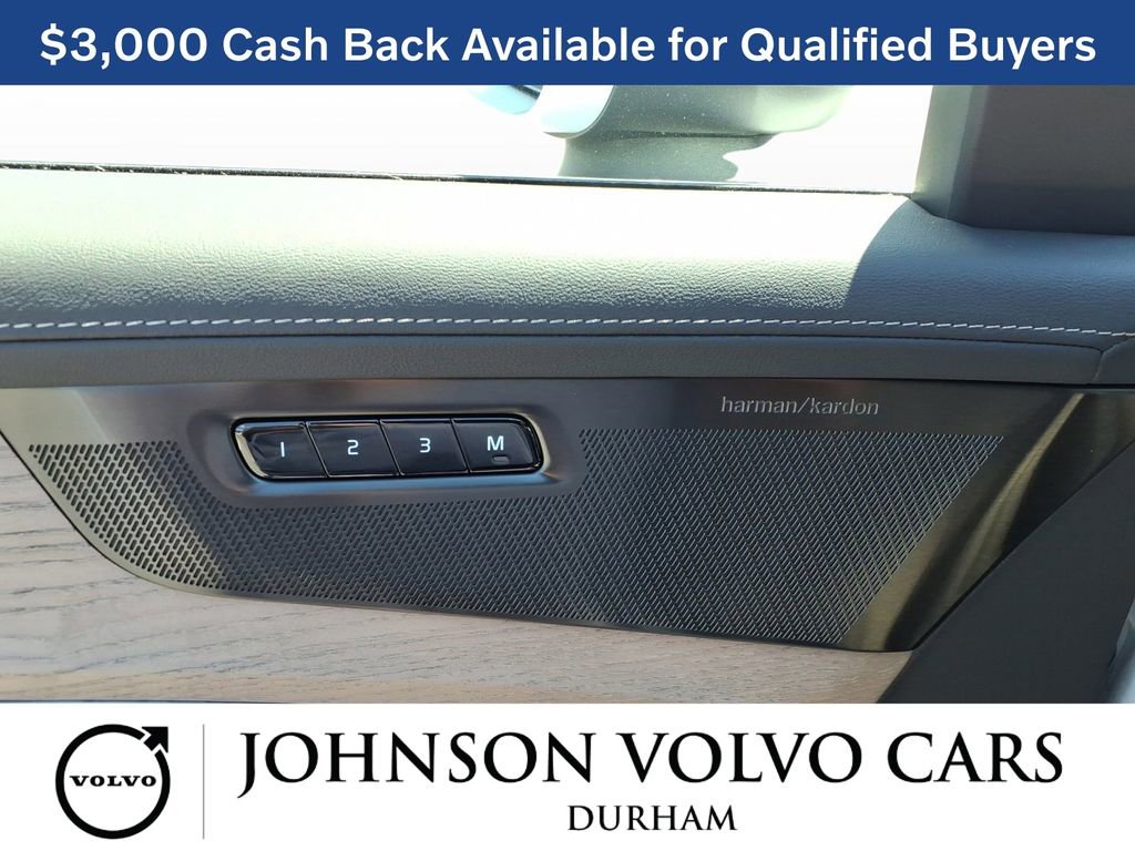 New 2026 Volvo XC90 T8 Plus w/ Protection Package Premier image 12