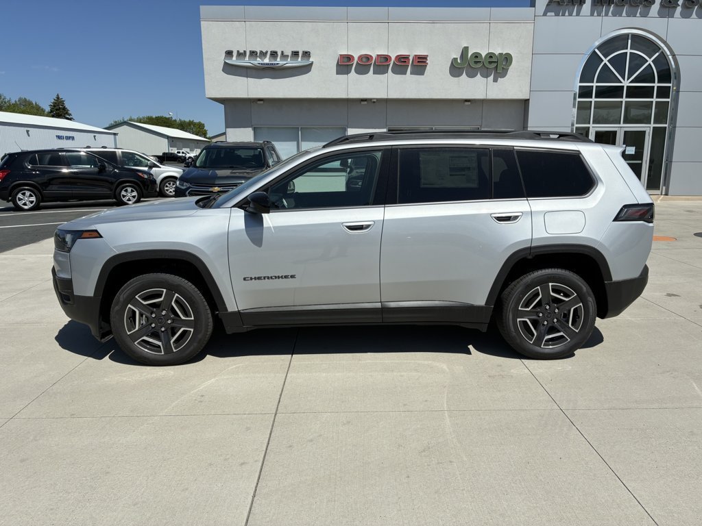 New 2026 Jeep Cherokee Laredo AWD/4WD image 5