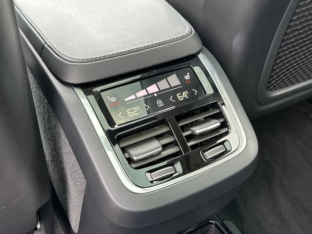 Certified 2023 Volvo XC90 B6 Plus w/ Protection Package Premier AWD/4WD image 15