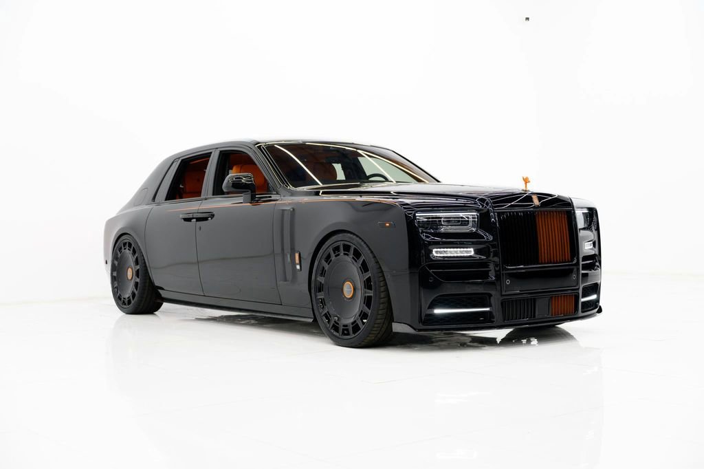 Used 2024 Rolls-Royce Phantom Sedan w/ The Phantom Package image 4