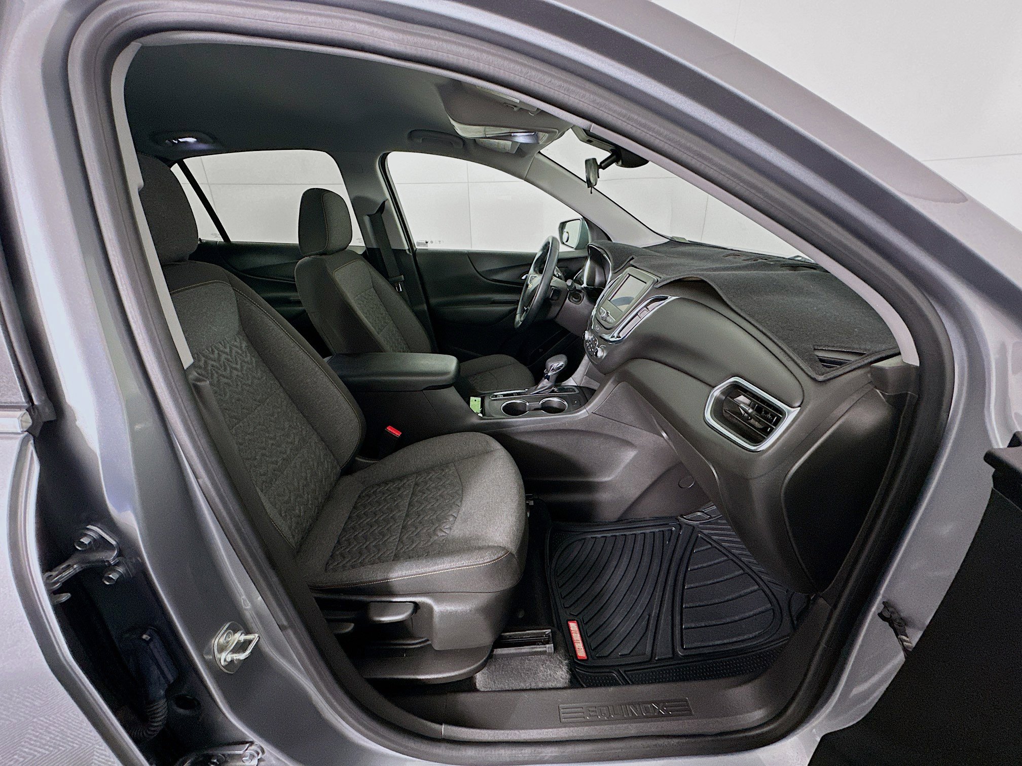 Used 2024 Chevrolet Equinox LT image 31