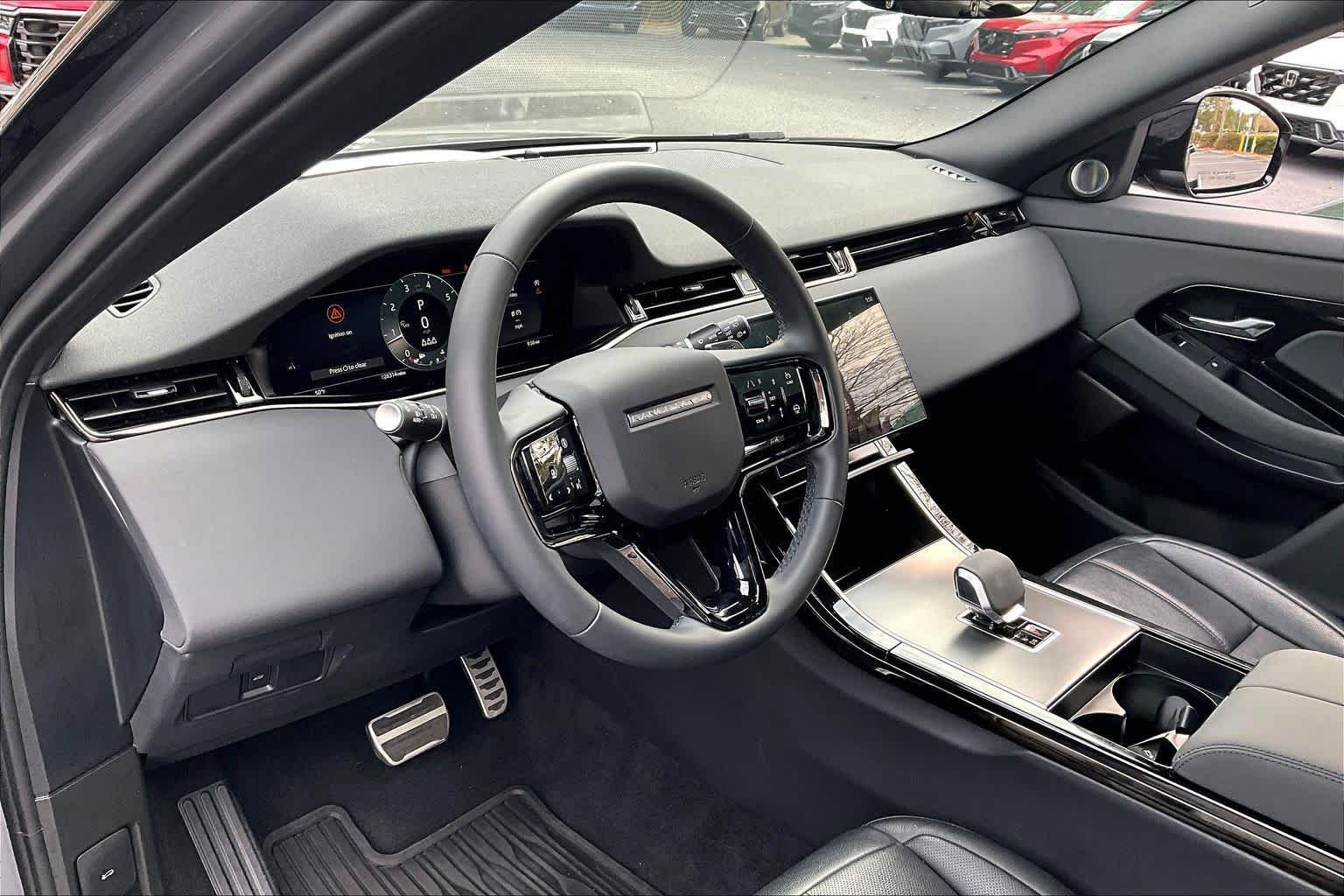 Used 2024 Land Rover Range Rover Evoque Dynamic SE AWD/4WD image 34