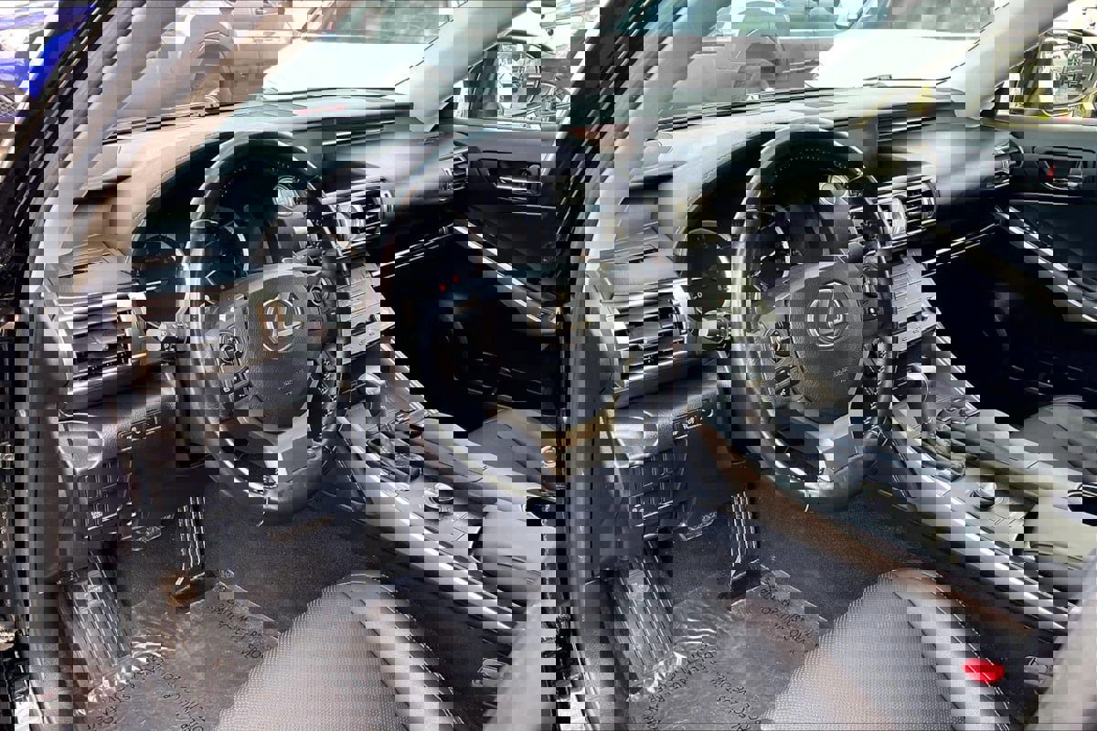 Used 2015 Lexus IS 250 w/ Navigation System Package image 11