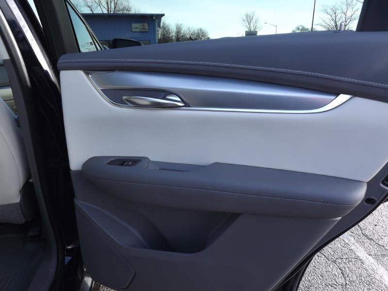 Used 2021 Cadillac XT5 Premium Luxury w/ LPO, Floor Liner Package image 31