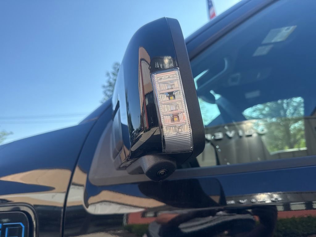 New 2025 Ford F150 Lightning Platinum image 15