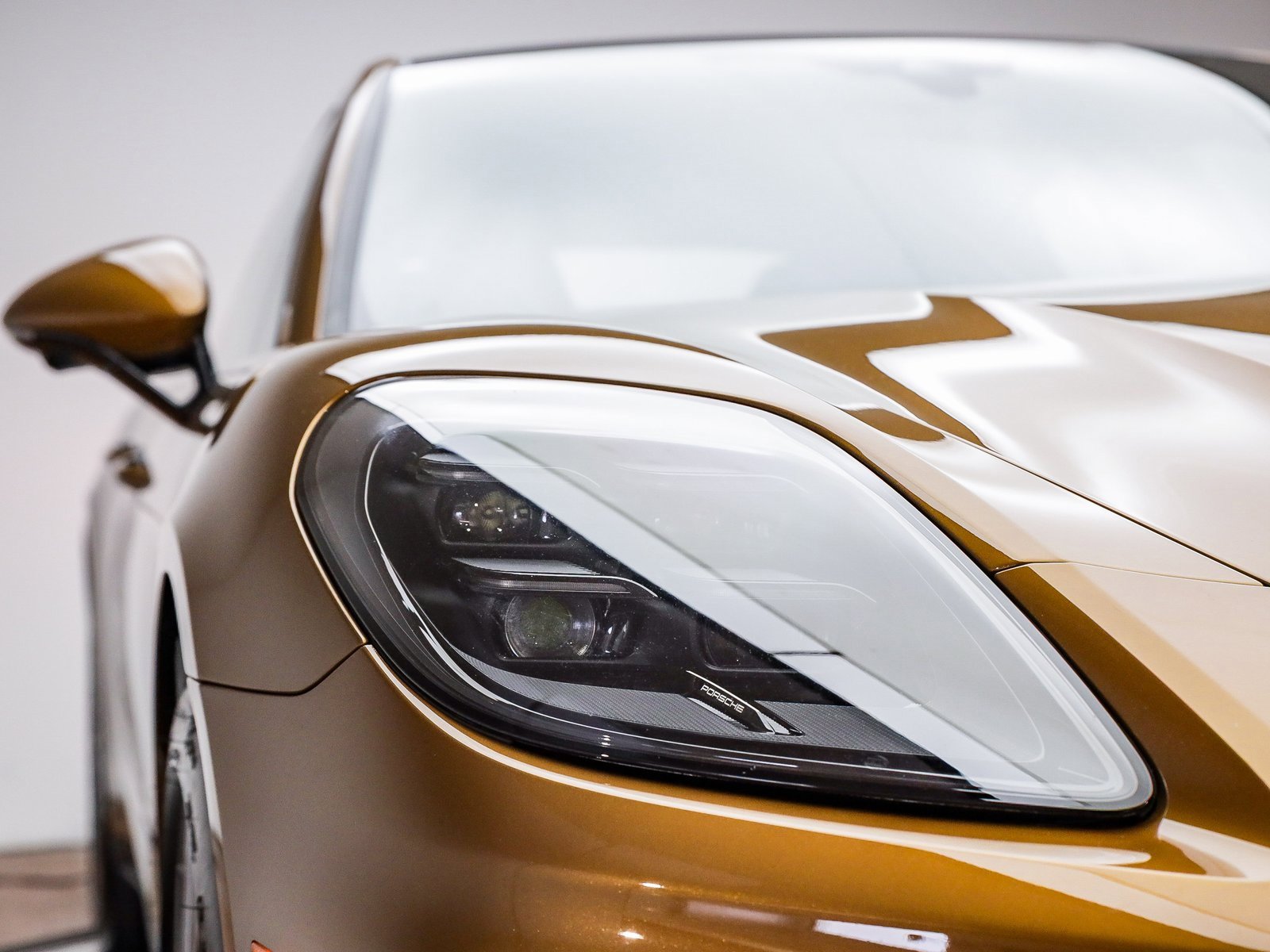 Certified 2025 Porsche Panamera image 14