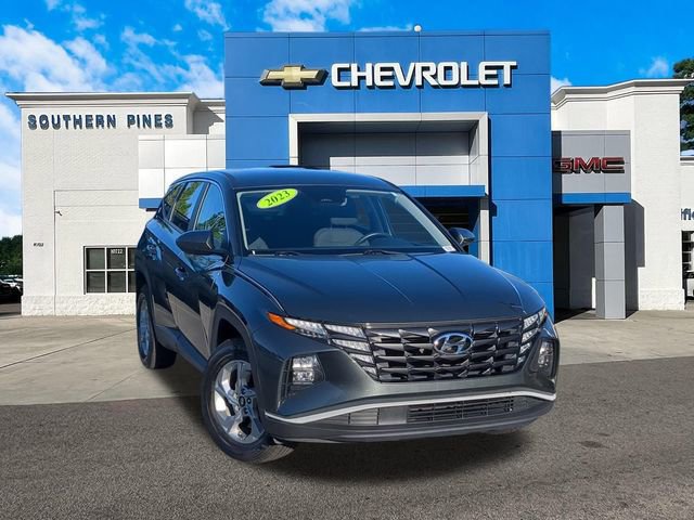 Used 2023 Hyundai Tucson SE image 1