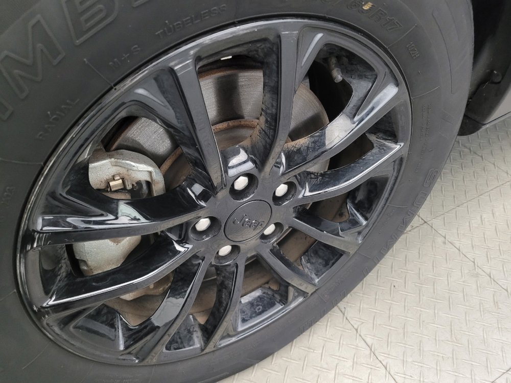 Used 2023 Jeep Cherokee Altitude Lux image 31