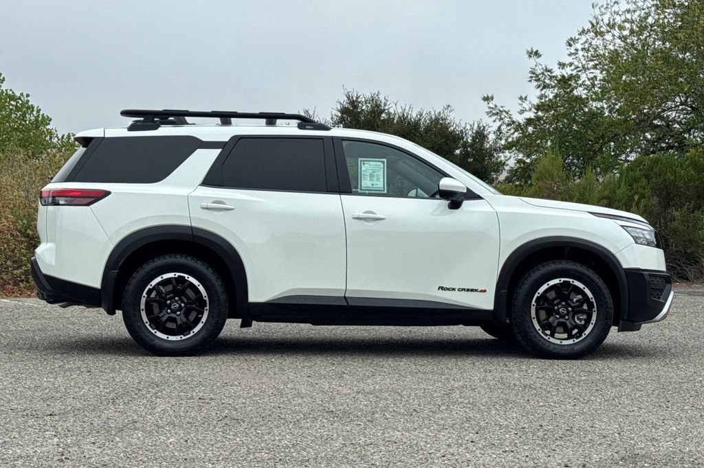 Used 2024 Nissan Pathfinder Rock Creek AWD/4WD image 3