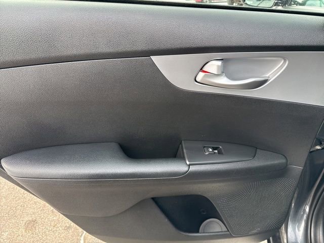 Used 2023 Kia Forte LXS image 36