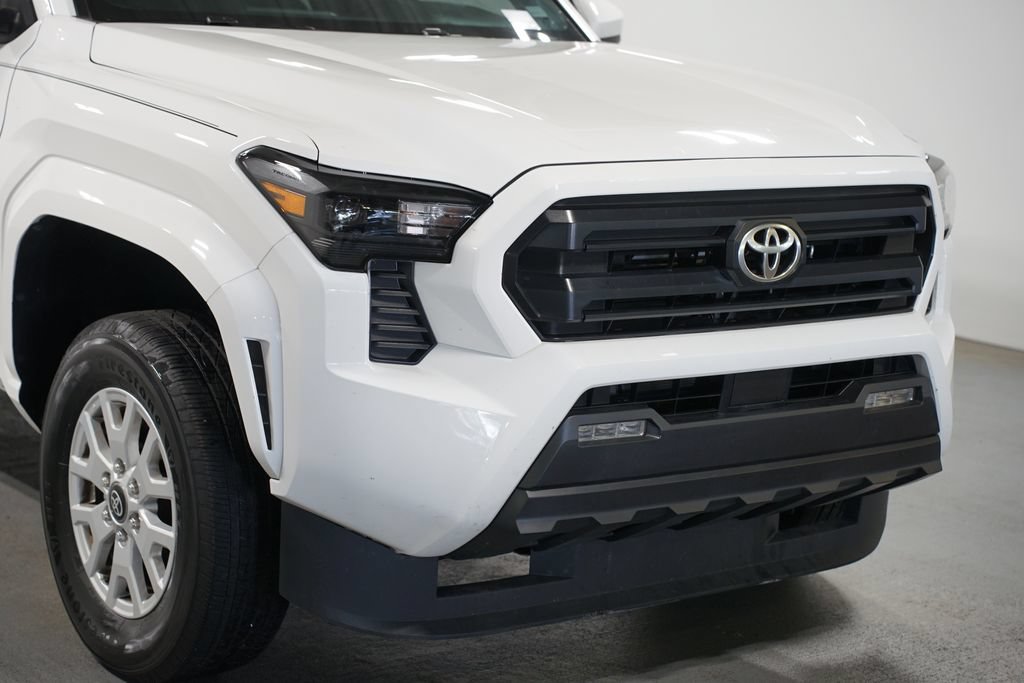 Certified 2025 Toyota Tacoma SR5 RWD image 4