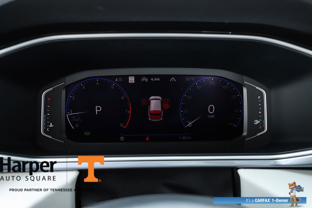 Used 2025 Volkswagen Taos SEL image 27