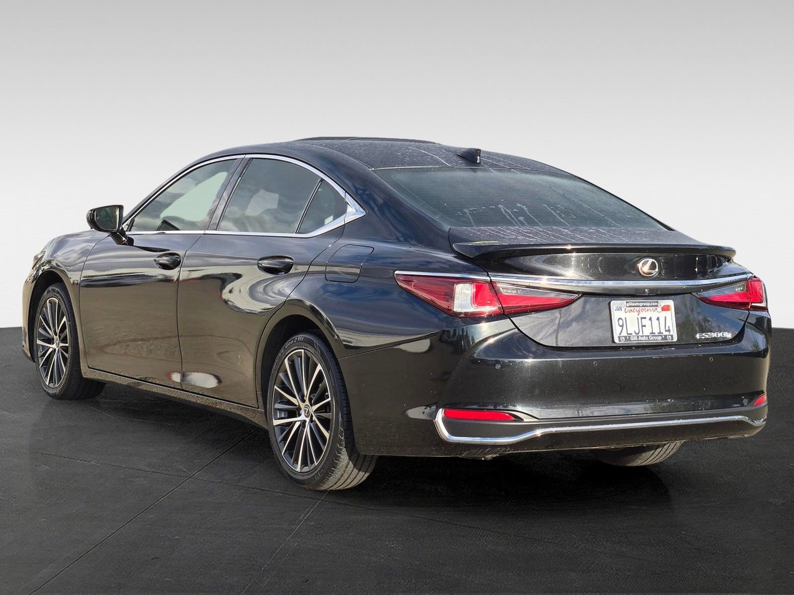 Used 2024 Lexus ES 300h w/ Premium Package image 6