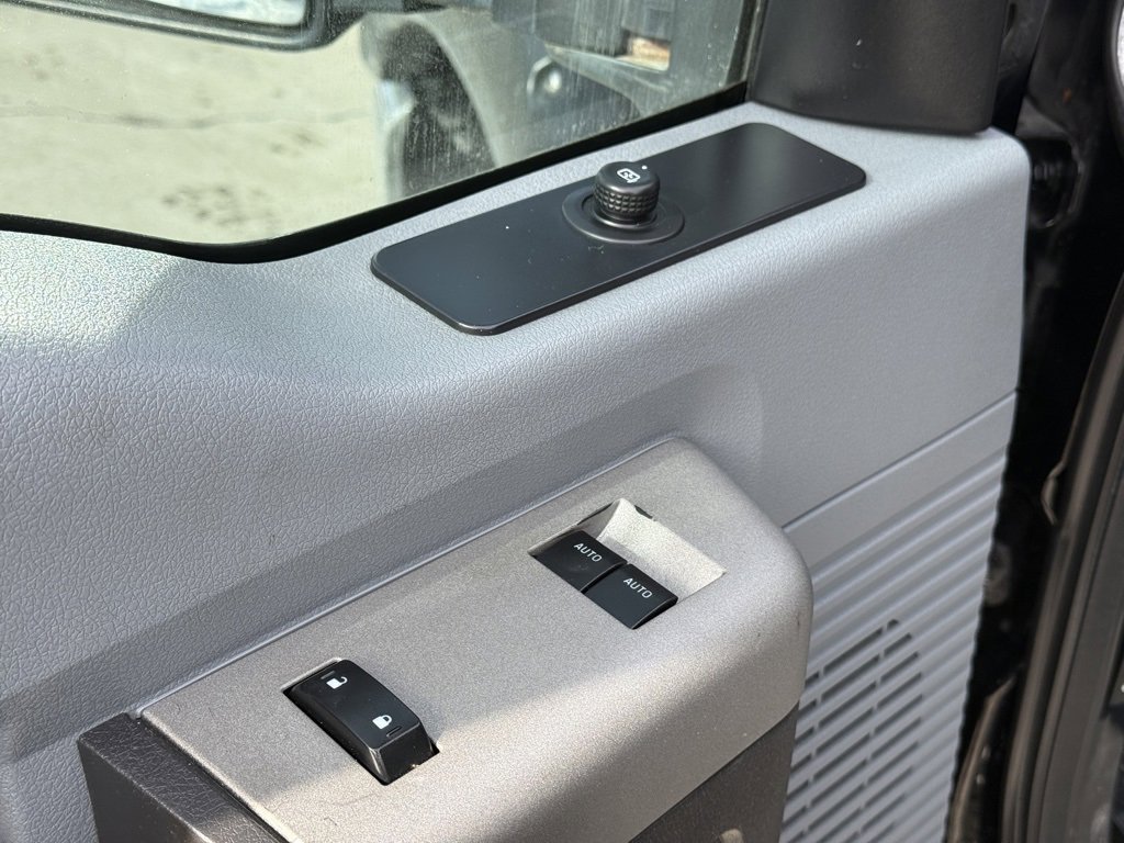 Used 2016 Ford F250 XLT w/ XLT Value Package image 13