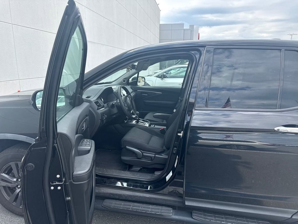 Used 2018 Honda Ridgeline Sport image 7