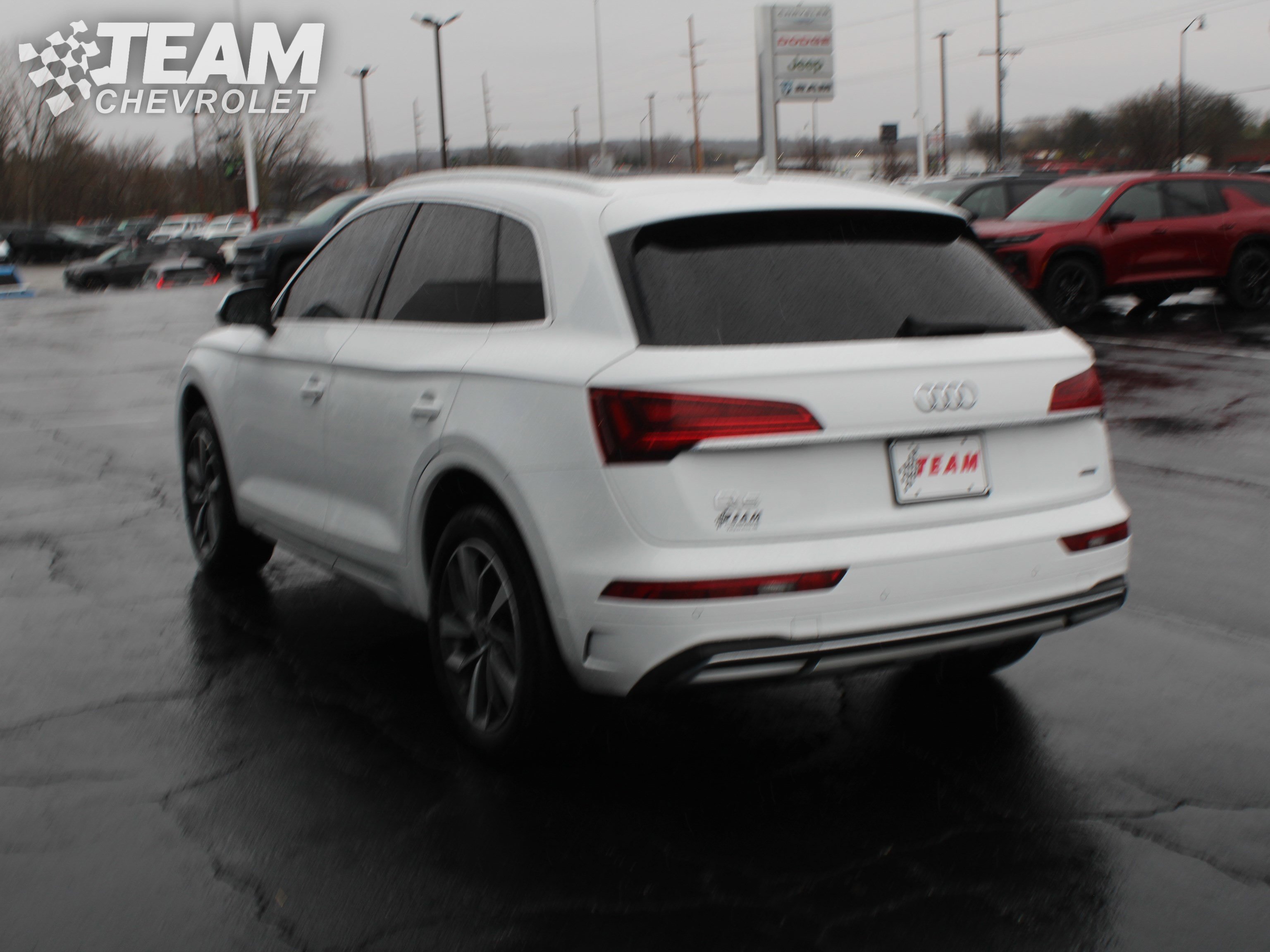 Used 2021 Audi Q5 Premium Plus w/ Premium Plus Package image 6