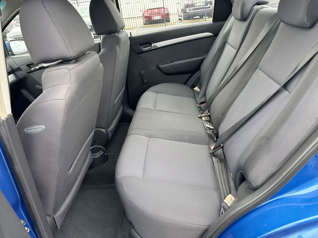Used 2010 Chevrolet Aveo LT image 23