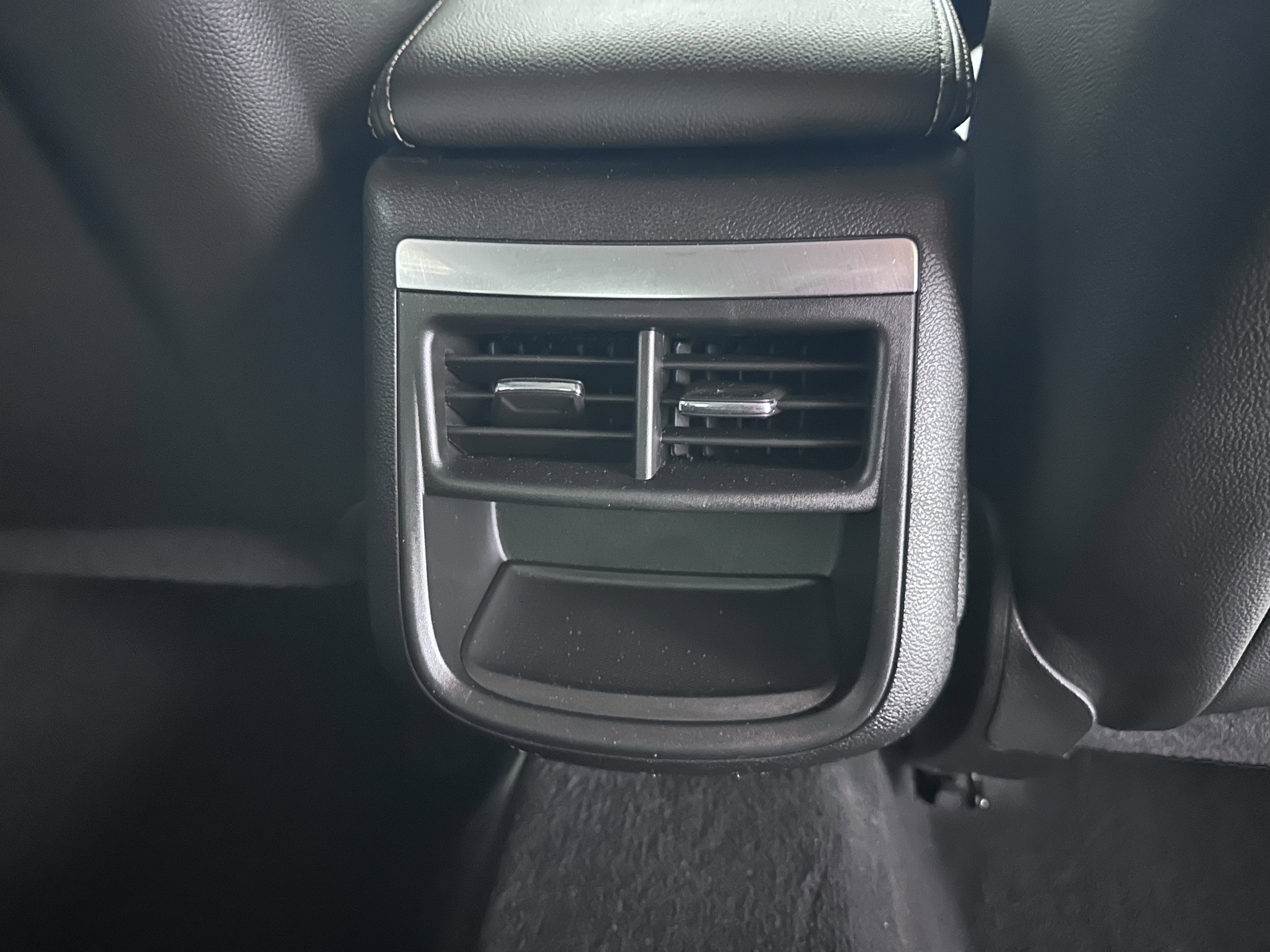 Used 2017 Chevrolet Impala LT w/ Convenience Package FWD image 31