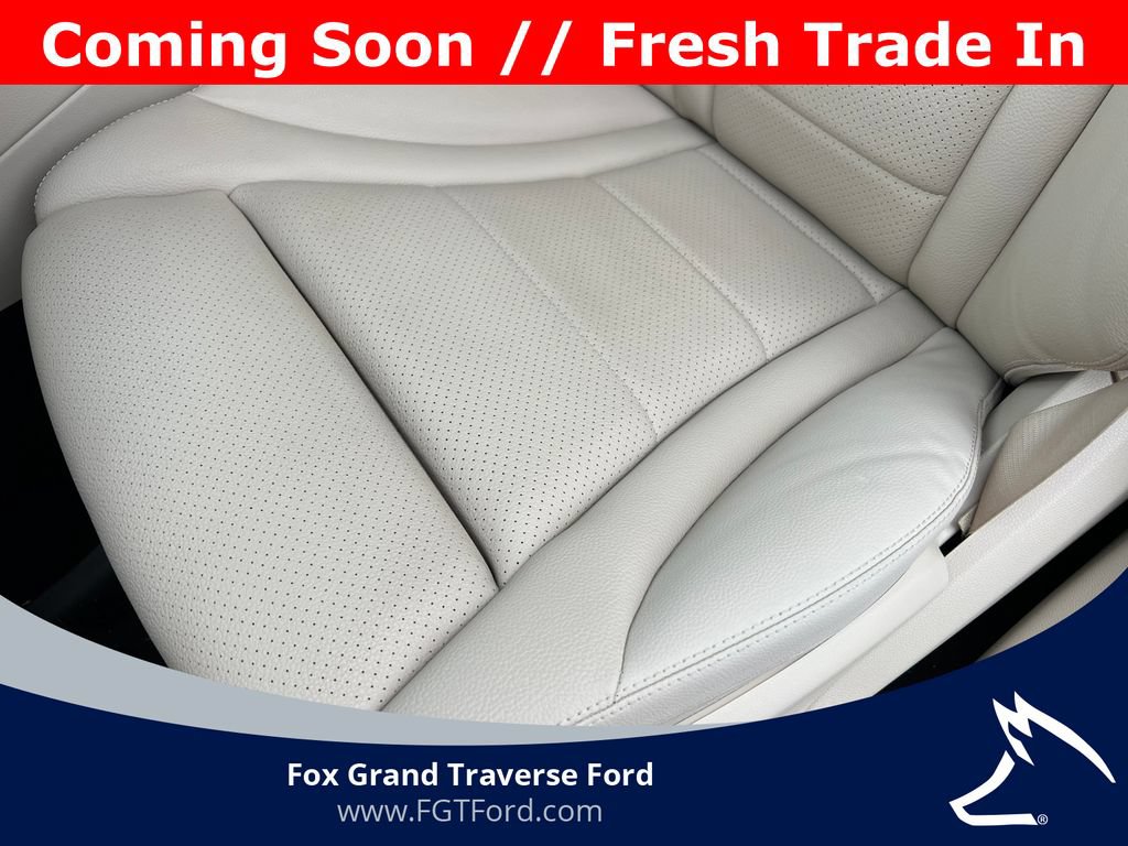 Used 2022 Mercedes-Benz GLC 300 4MATIC image 11